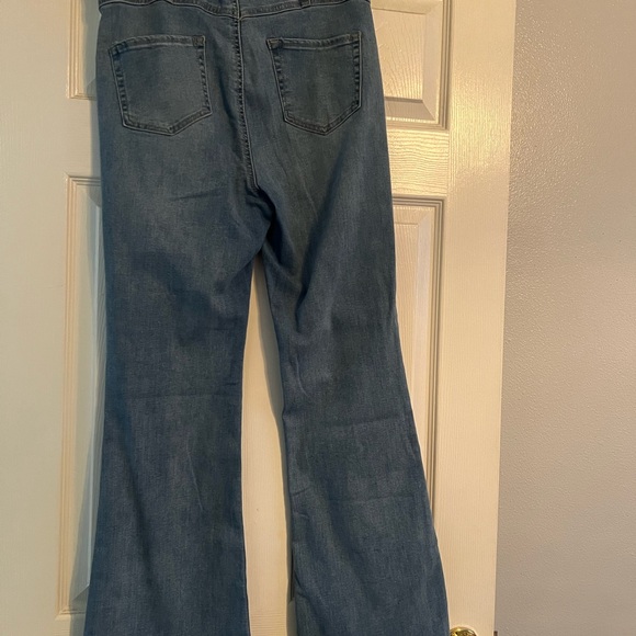 Know Rose Pull On Flare Jeans - Picture 3 of 7
